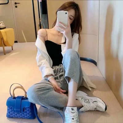 维奥莱特·诺齐埃尔